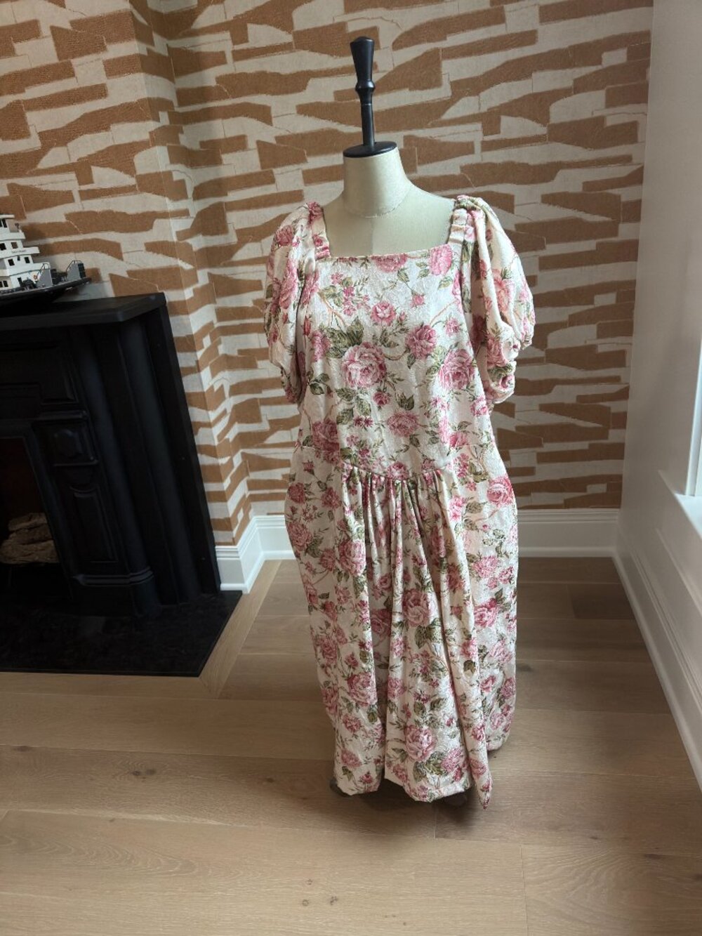 3234u Floral Tapestry Dress